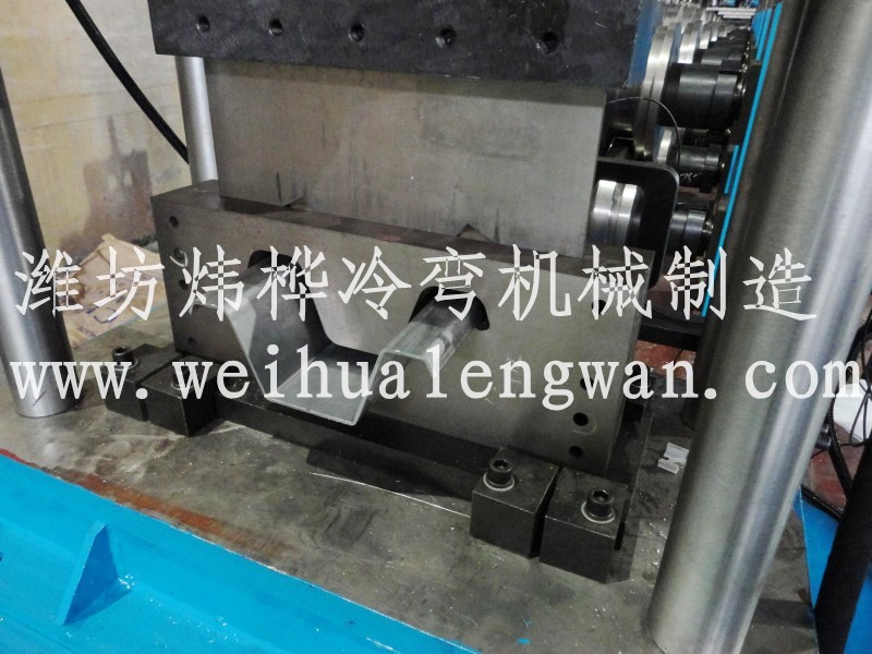 鋼板倉自動生產(chǎn)流水線